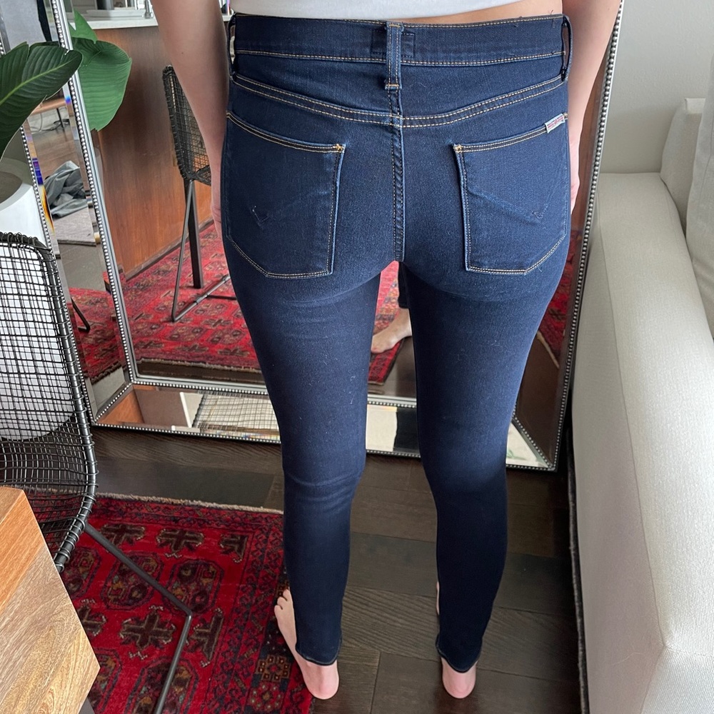 Hudson Skinny Jeans size 27